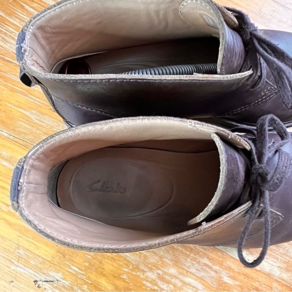 Clarks Men’s Clarkdale DBT Leather Desert Boot - Picture 12 of 16